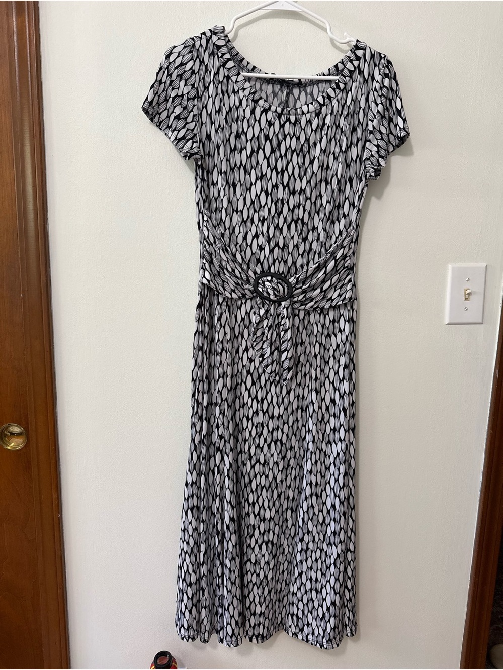 Perceptions Black and White Printed Belted Maxi Dress
